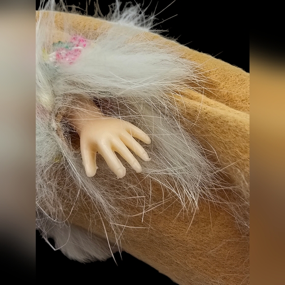 Vintage 1960's Arco Dolls Of The World Alaskan Eskimo Sleepy Eyed Doll Hong Kong - Picture 8 of 10